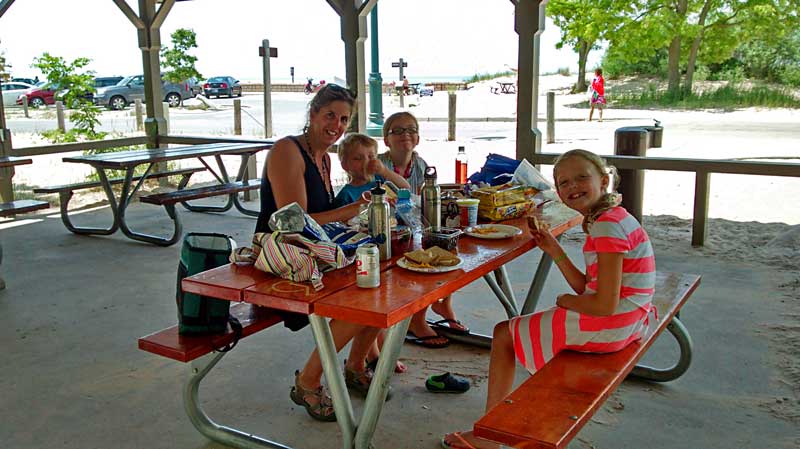 lunch at the empire beach